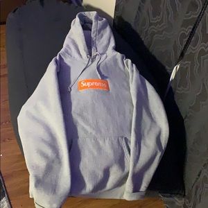 Don’t wear . Mint condition supreme authentic